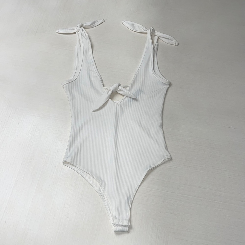 Ribbed White Size Small Bodysuit